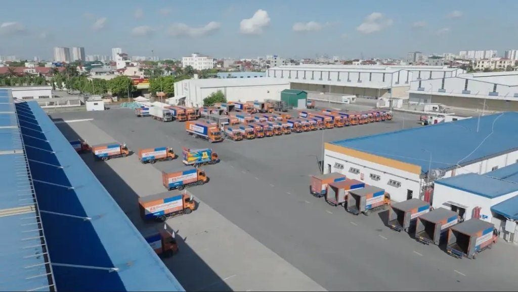 Kho trung chuyển Hồ Chí Minh 01 ở đâu? Đến lấy hàng được không?