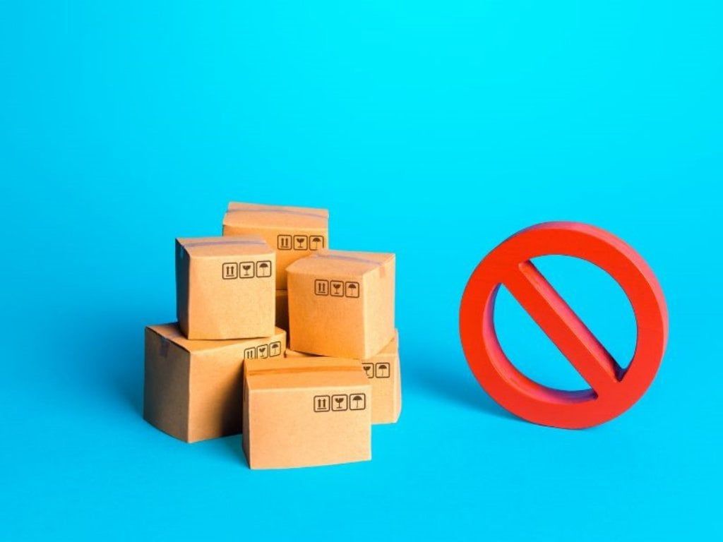 Những thứ không được gửi qua bưu điện mới nhất năm 2025