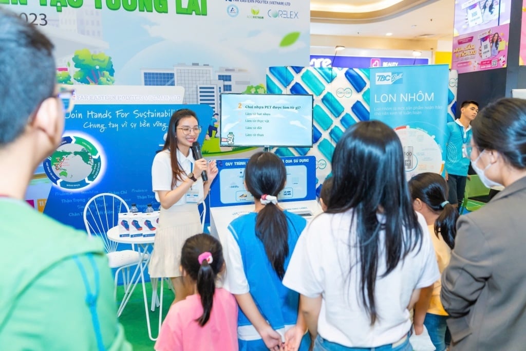 Booth sự kiện xanh từ các nguyên liệu tái chế