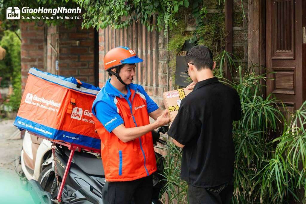GHN cam kết giao hàng nhanh chóng, đúng hẹn và an toàn
