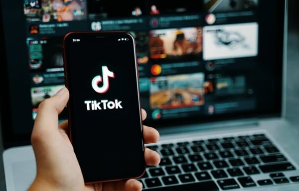 Khung giờ vàng đăng TikTok lên xu hướng