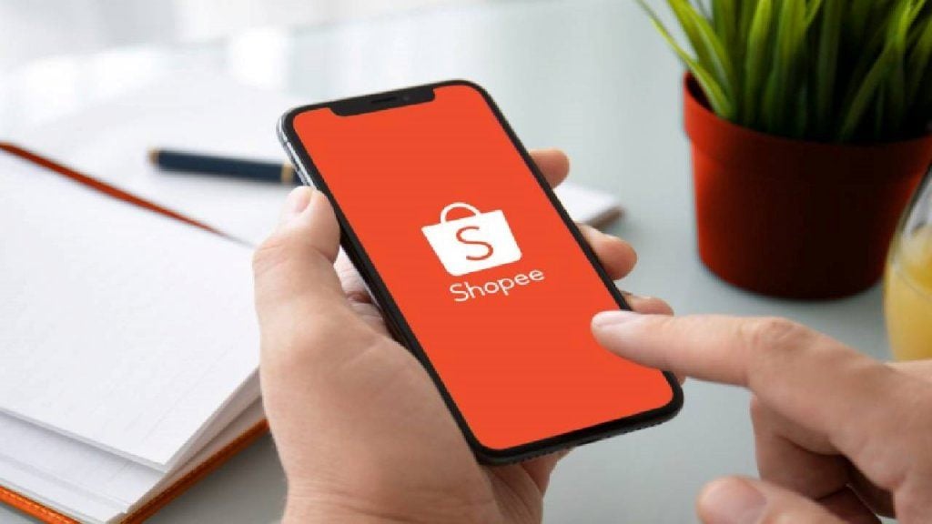 Xử lý Shopee lỗi F02 bằng cách tải lại ứng dụng
