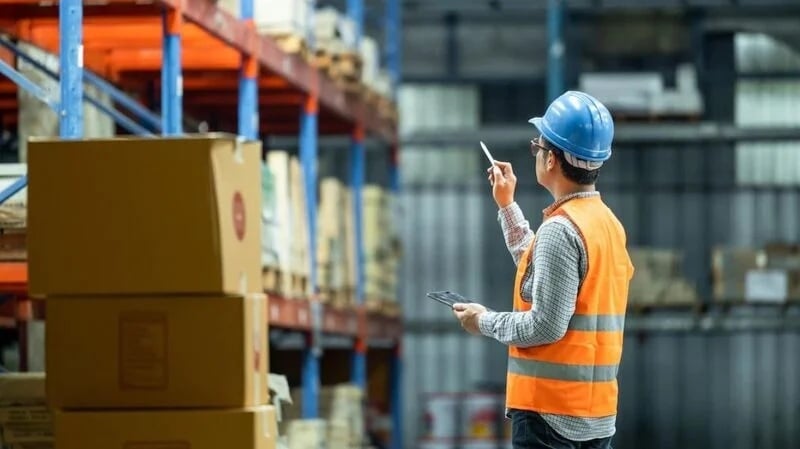 Shop nên đào tạo nhân sự quản lý kho hàng chuyên nghiệp