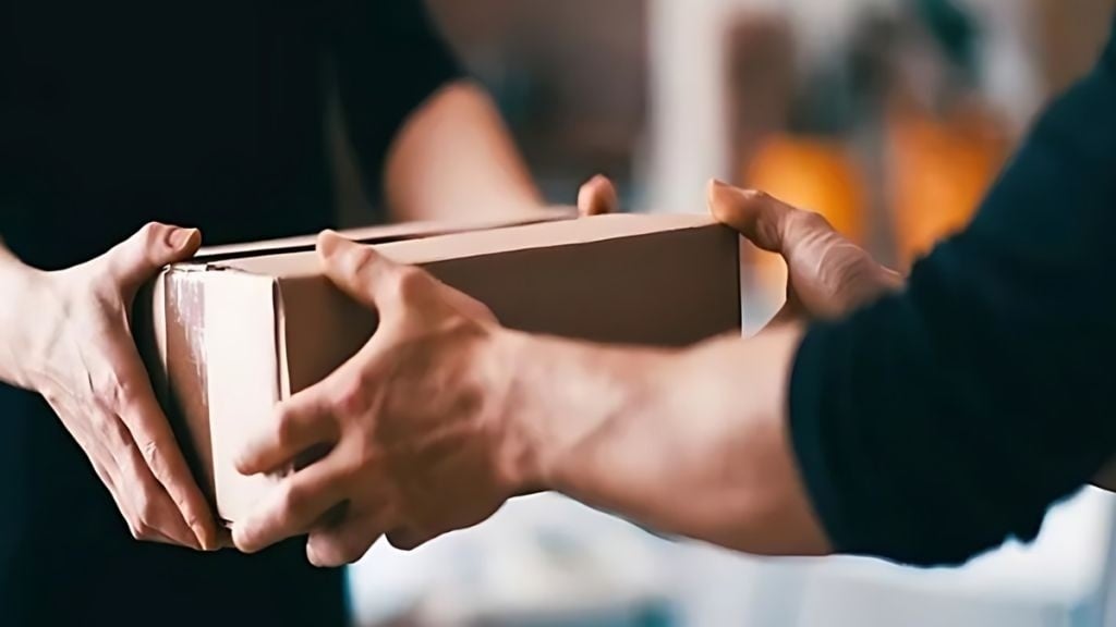 Tìm hiểu sàn thương mại điện tử TikTok có cho kiểm hàng không