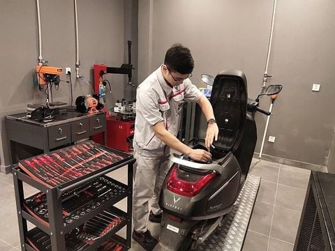 sửa xe điện vinfast