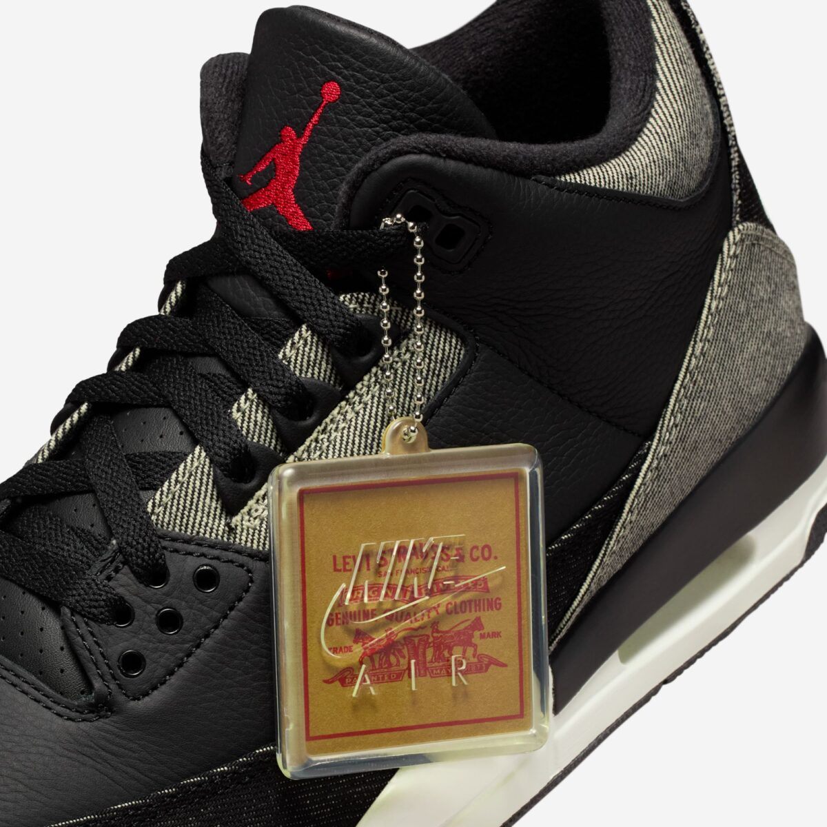 Levi’s x Air Jordan 3 “Year of the Horse” — Từ Jordan 4 đến Air Max 95, Levi’s tiếp tục câu chuyện denim cùng Air Jordan 3