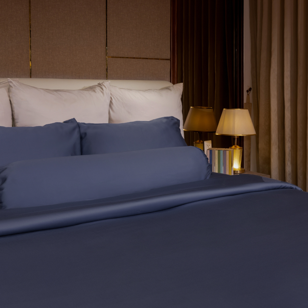 Làm Sao Để Phân Biệt Ga Giường Lụa Thật và Giả? 5 Cách Kiểm Tra Đơn Giản