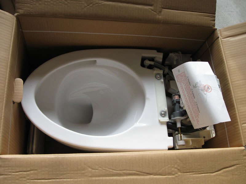 Những Vấn Đề Thường Gặp Với Bồn Cầu Có Vòi Xịt Vệ Sinh Và Cách Khắc Phục