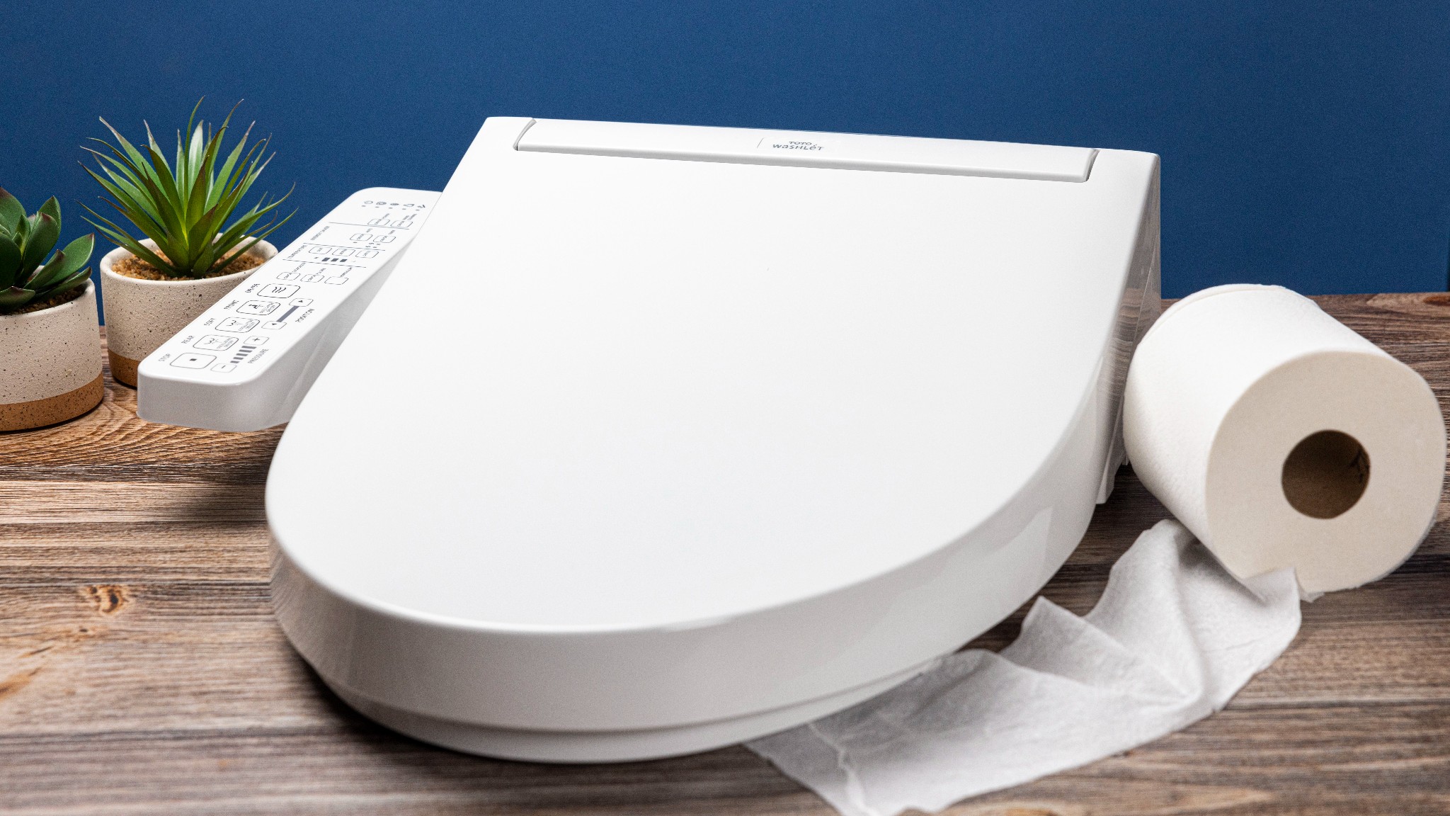 Vì sao 80% gia đình Nhật không dùng giấy vệ sinh và xu hướng này lan ra thế giới