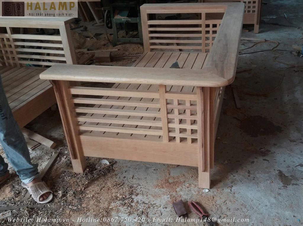 Hình ảnh thực tế thi công bộ sofa gỗ việt hiện đại