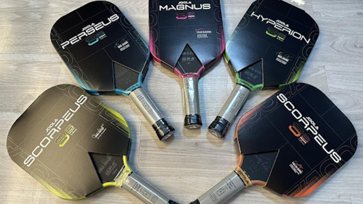 Có nên mua vợt pickleball rep 1:1 không? Rủi ro hay có lợi