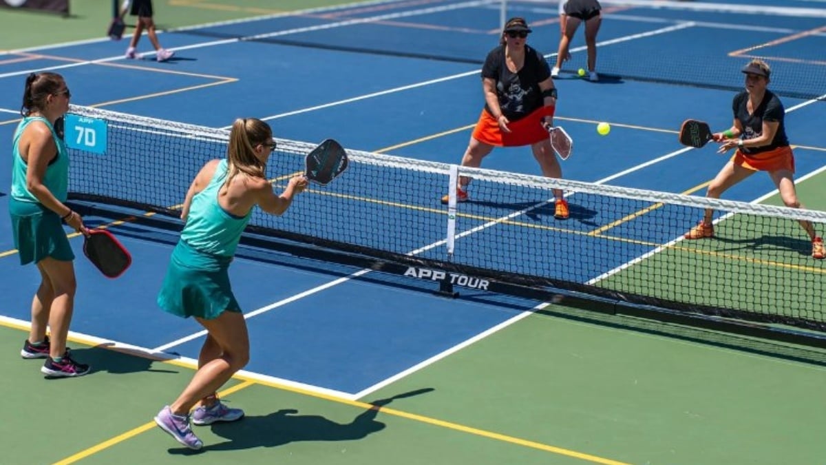 Có nên thay đế giày pickleball: Tiết kiệm hay rủi ro?