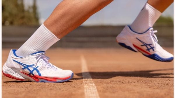 Top 8 giày pickleball Asics nam hỗ trợ tốt nhất 2026