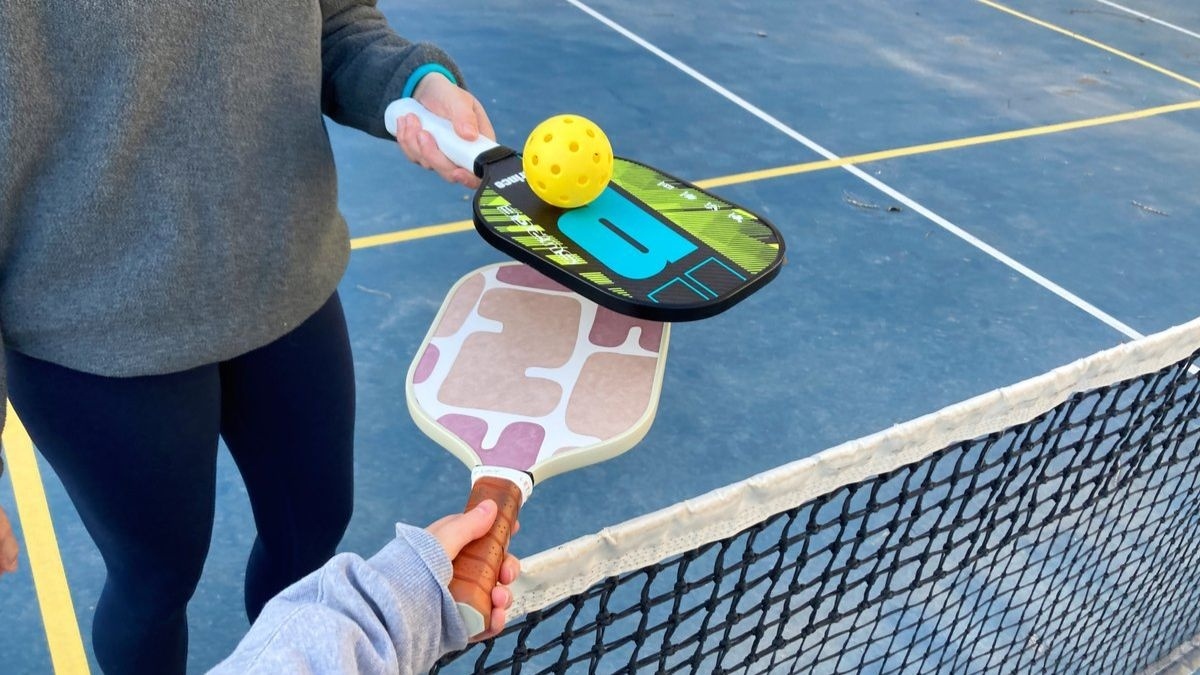 Nên chọn vợt Pickleball 14mm hay 16mm? Bí mật đằng sau độ dày lõi vợt