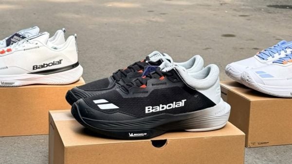 Review Babolat Jet Mach 4: Siêu phẩm cho người chơi tốc độ và kỹ thuật