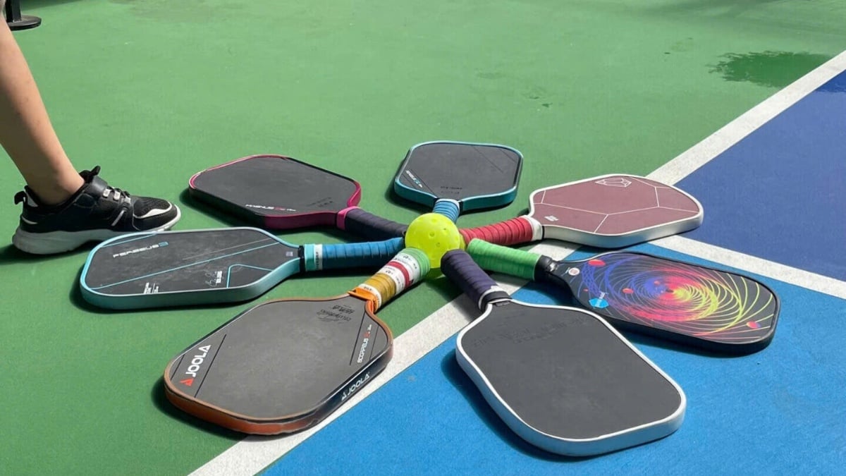 Top 10 cây vợt pickleball sợi carbon tốt nhất 2025