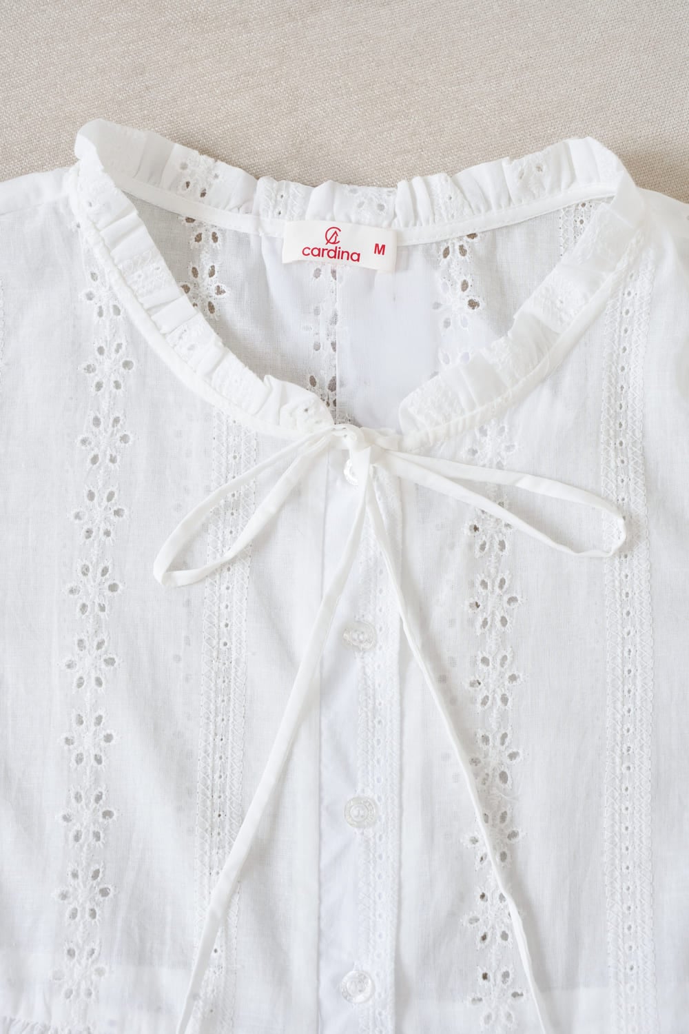 Áo Babydoll vải thô thêu tay hến cổ bèo