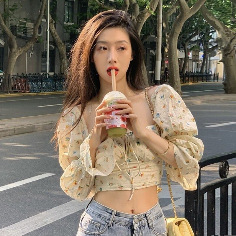 Áo cổ vuông