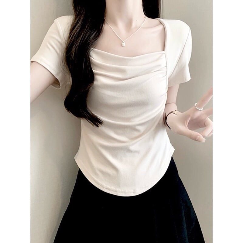 Áo cổ vuông