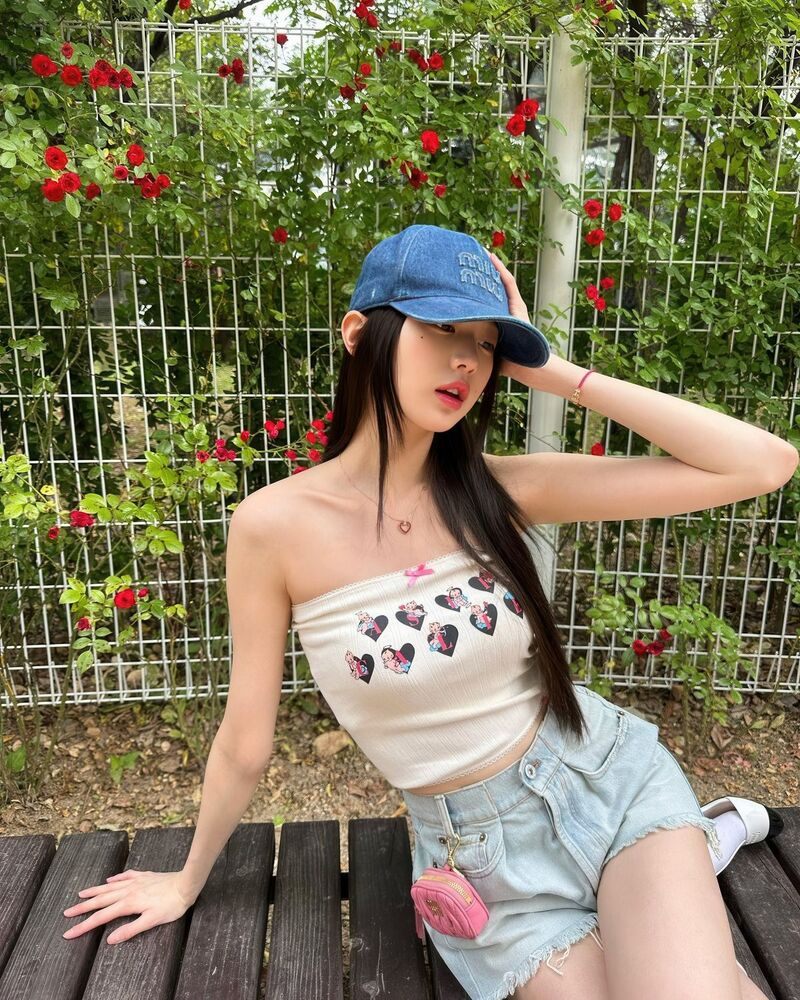 Áo croptop kiểu hàn quốc là gì?