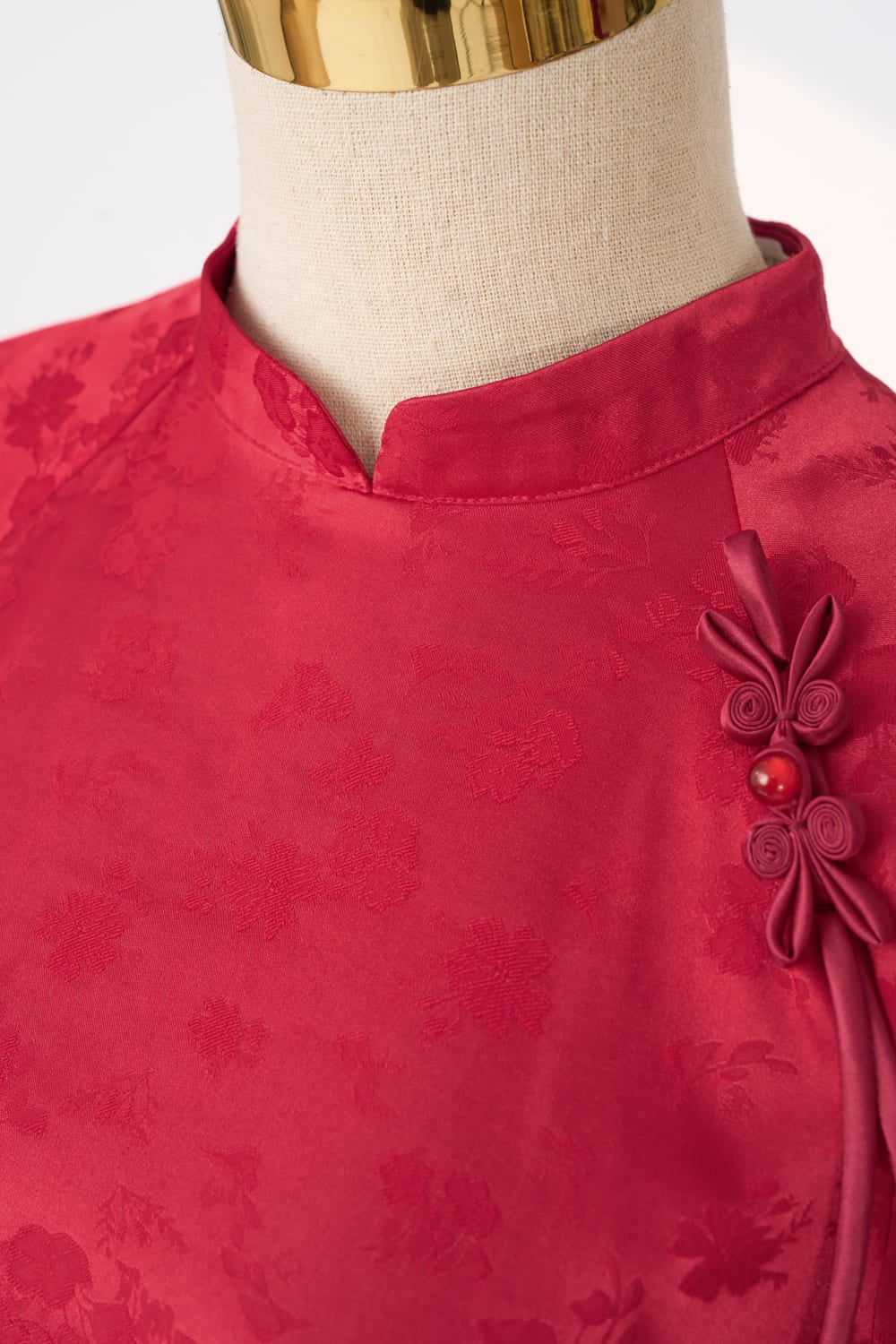 Áo Dài nữ Younger dòng Truyền thống vải lụa vân mềm mại dáng tay lỡ cúc Tết