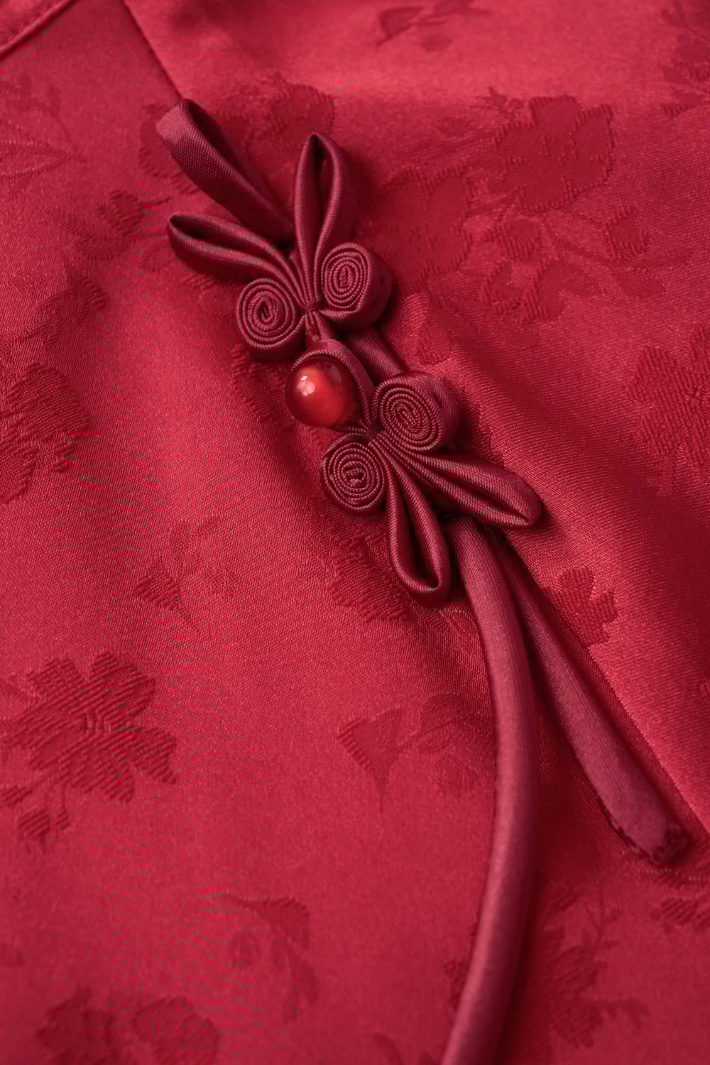 Áo Dài nữ Younger dòng Truyền thống vải lụa vân mềm mại dáng tay lỡ cúc Tết