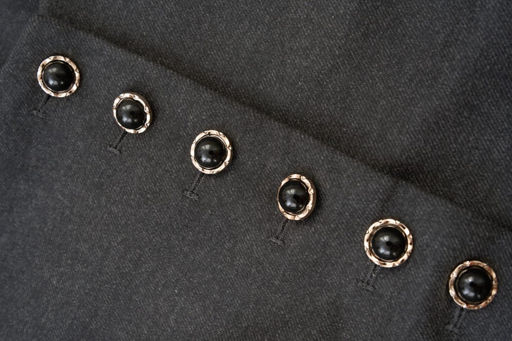 Áo khoác dạ ép nữ lót habutai dáng ngắn cổ tròn Delicate