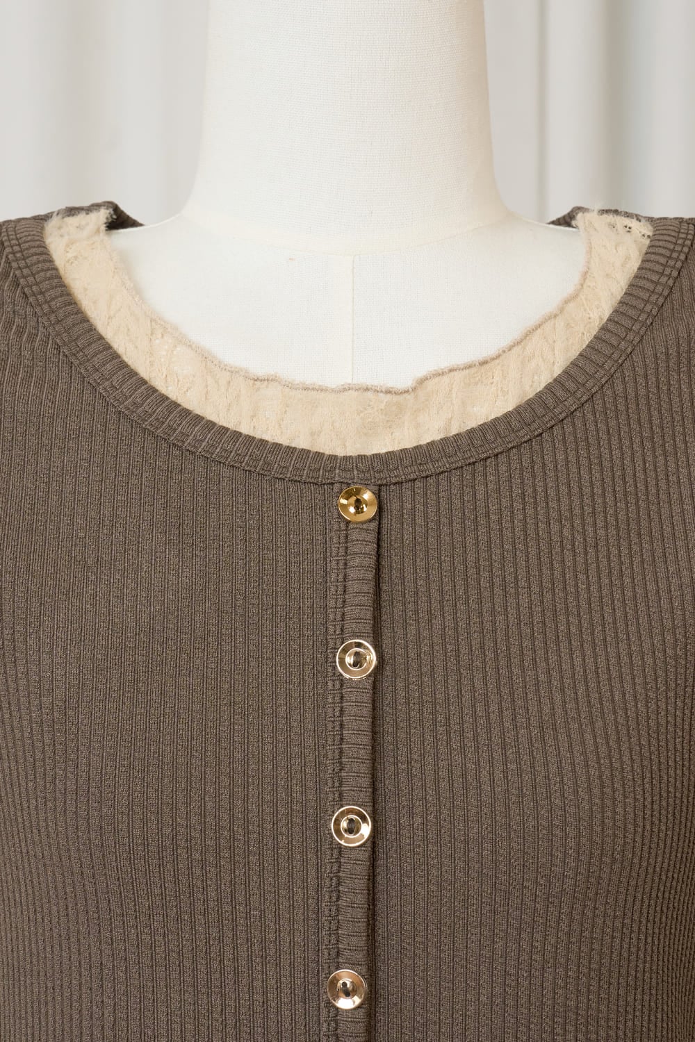 Áo tăm cotton tay cộc phối cổ tròn ren