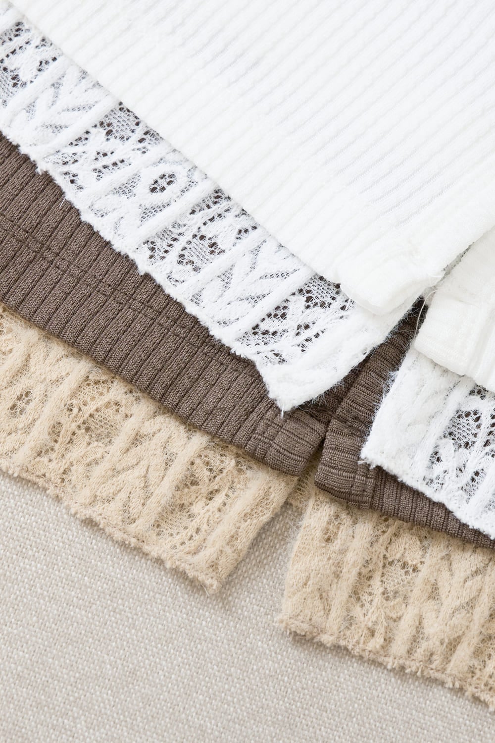 Áo tăm cotton tay cộc phối cổ tròn ren