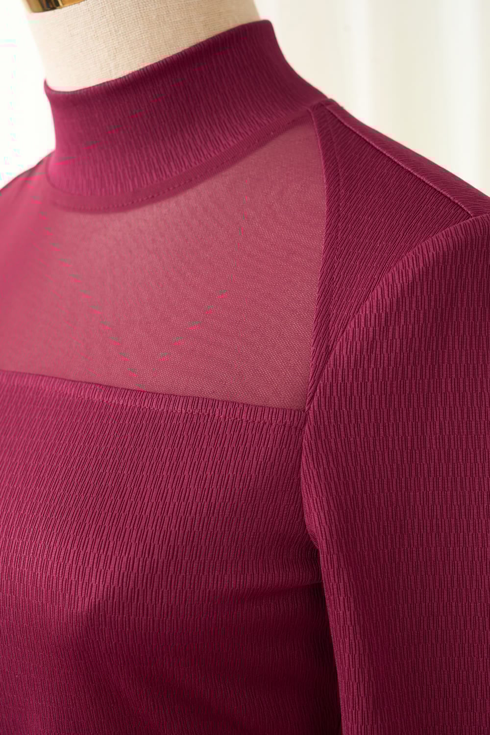 Áo len nữ vải len gân dài tay cao cổ phối lưới ngực