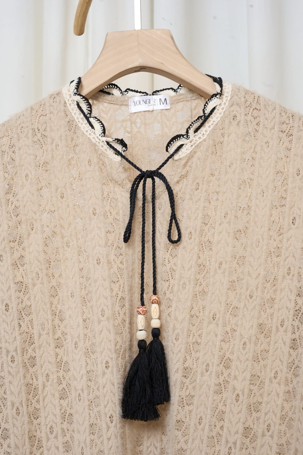 Áo kiểu nữ vải ren mềm tay dài phối cổ dây mộc