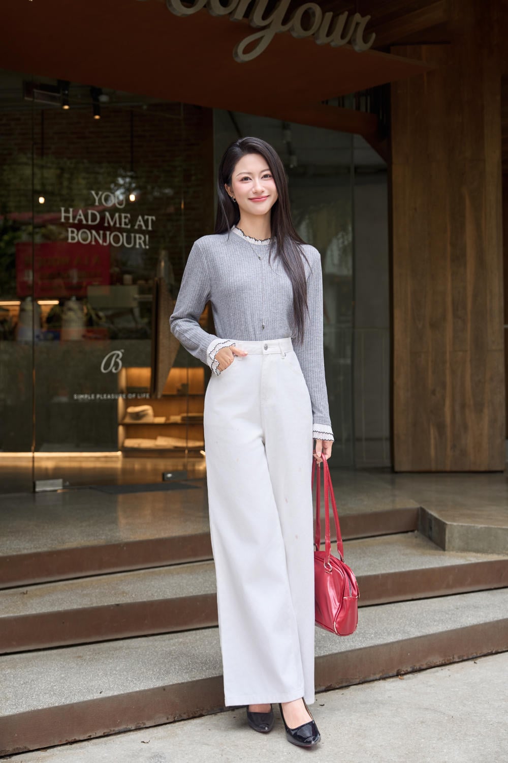 Áo nỉ nữ lông cừu sọc to dáng suông phối bèo cổ tay