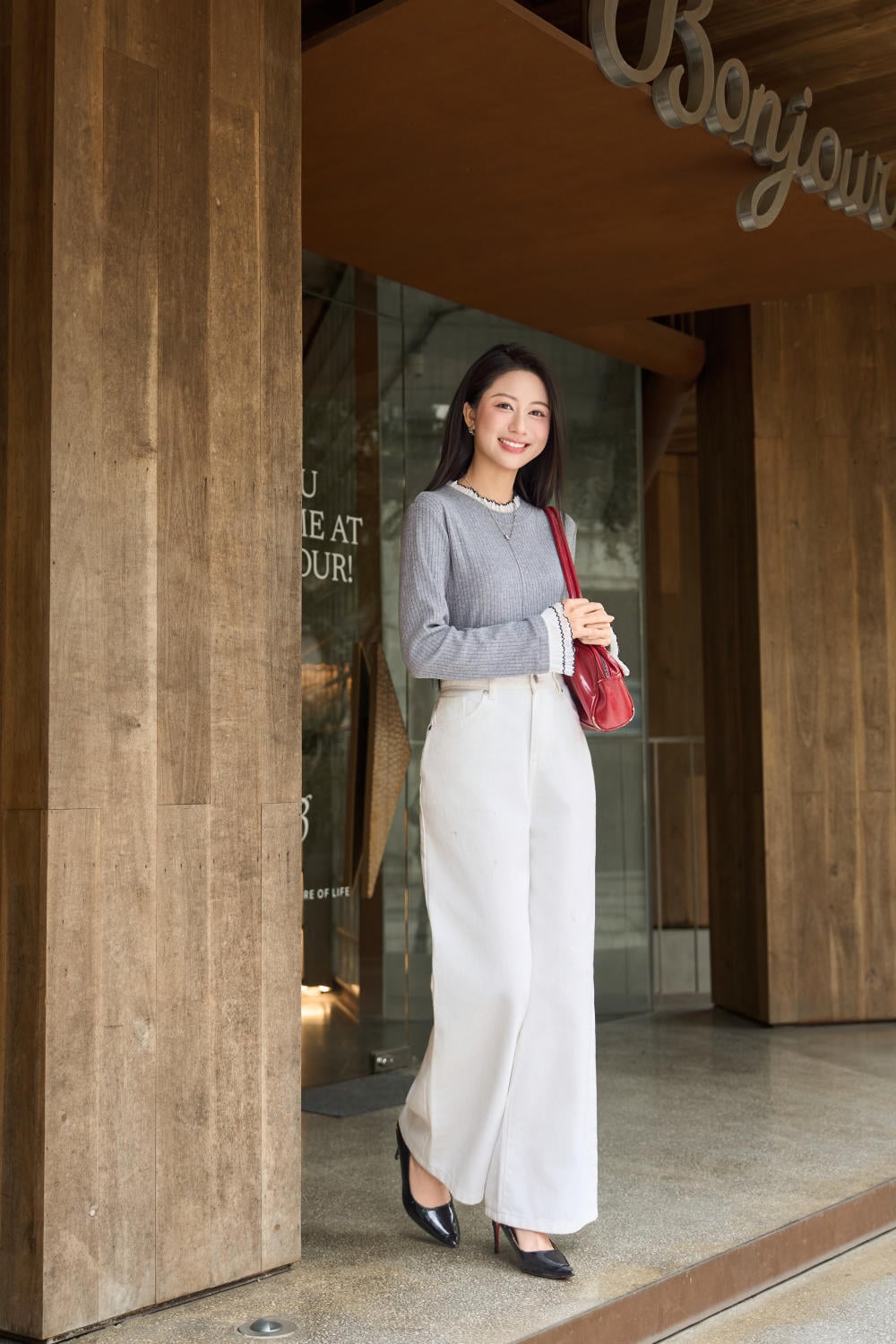 Áo nỉ nữ lông cừu sọc to dáng suông phối bèo cổ tay