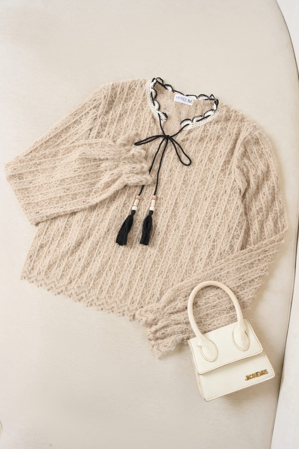 Áo kiểu nữ vải ren mềm tay dài phối cổ dây mộc