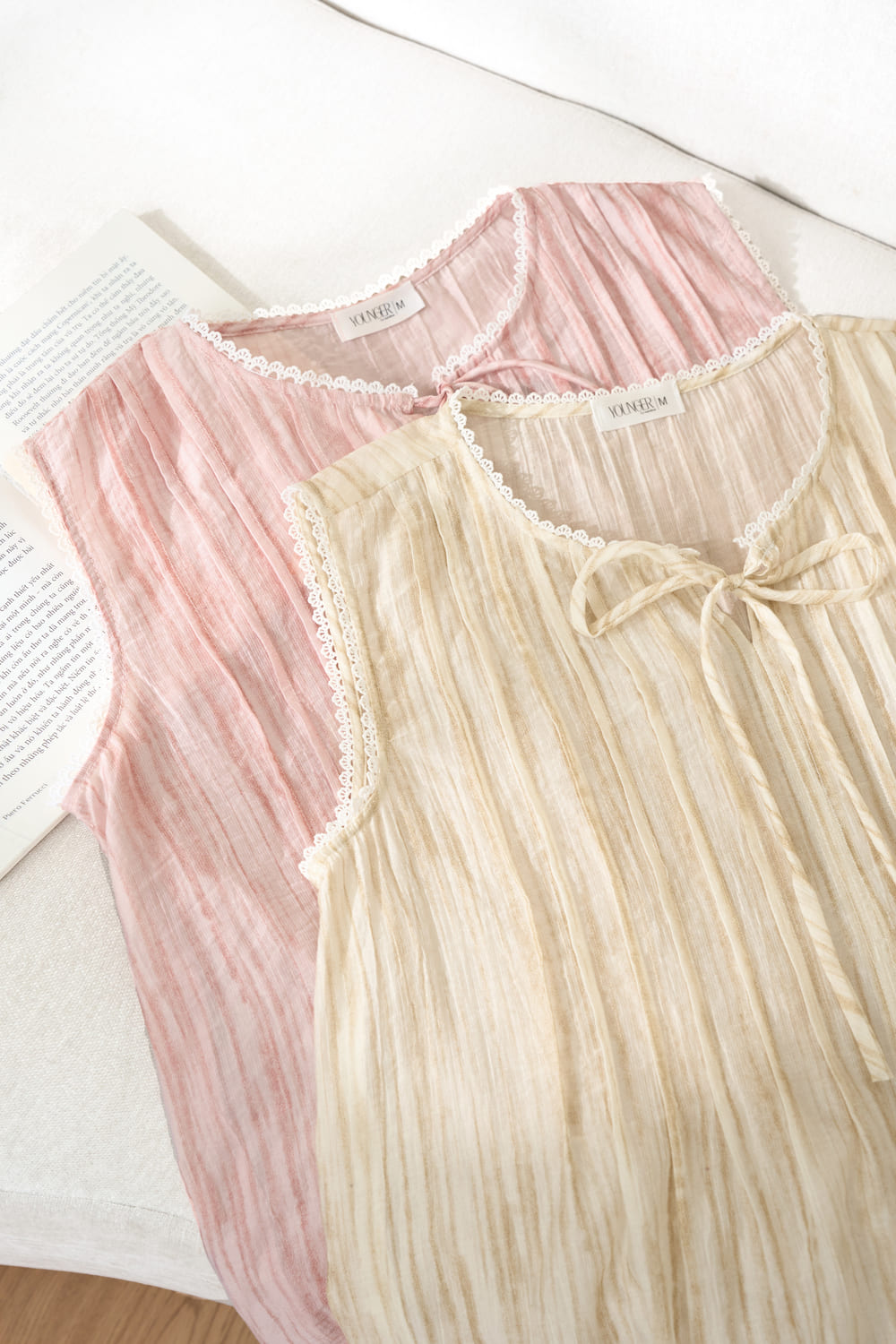 Áo sát nách phối ren