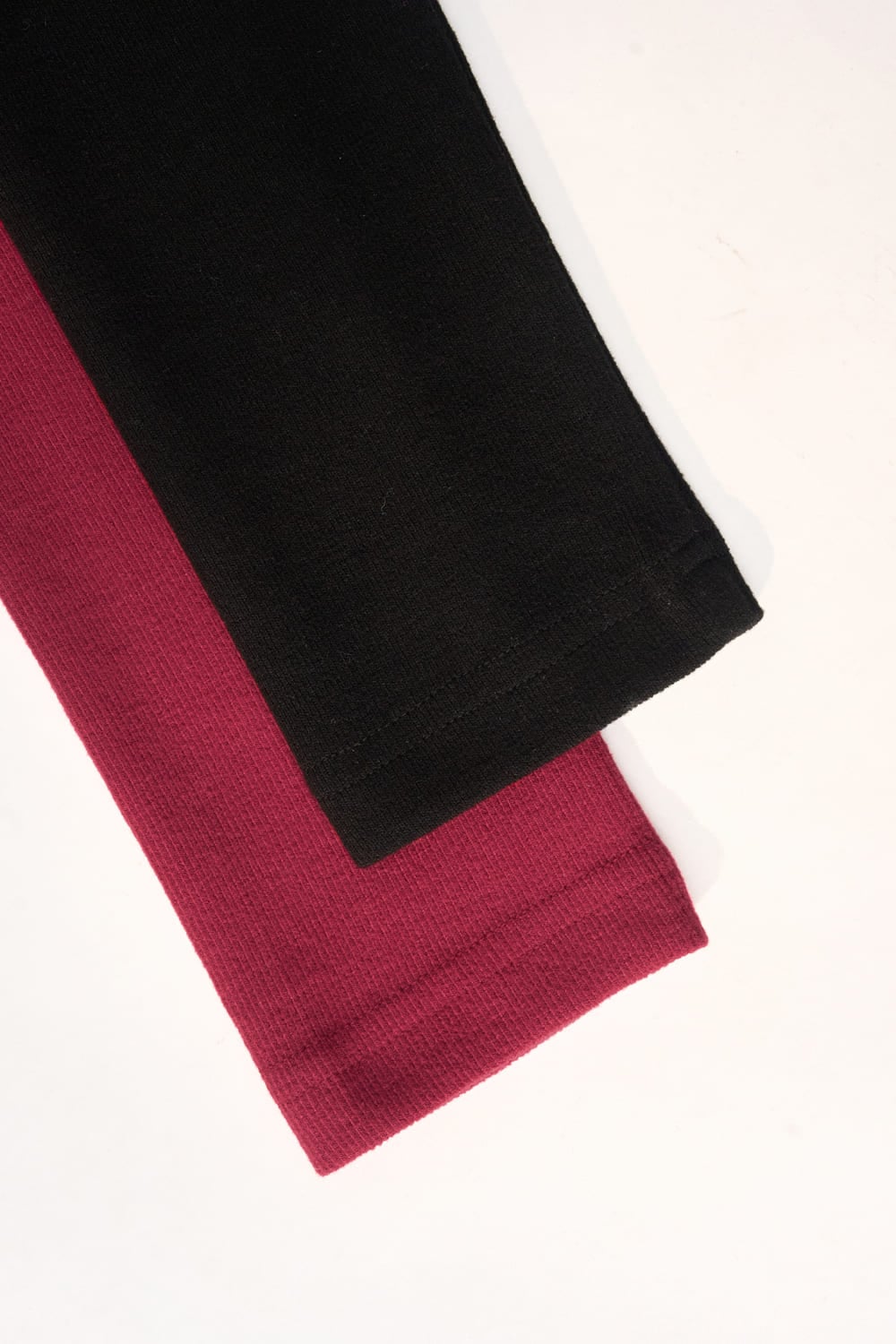 Áo khoác nữ Younger dòng Streetwear vải nỉ tăm lông cừu dáng croptop khóa kéo 2 chiều