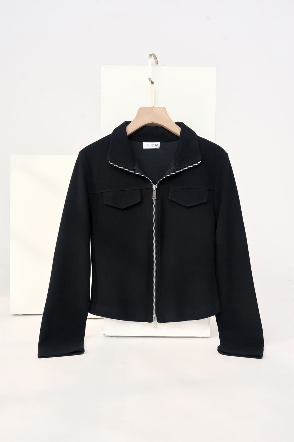 Áo khoác nữ Younger dòng Streetwear vải nỉ tăm lông cừu dáng croptop khóa kéo 2 chiều