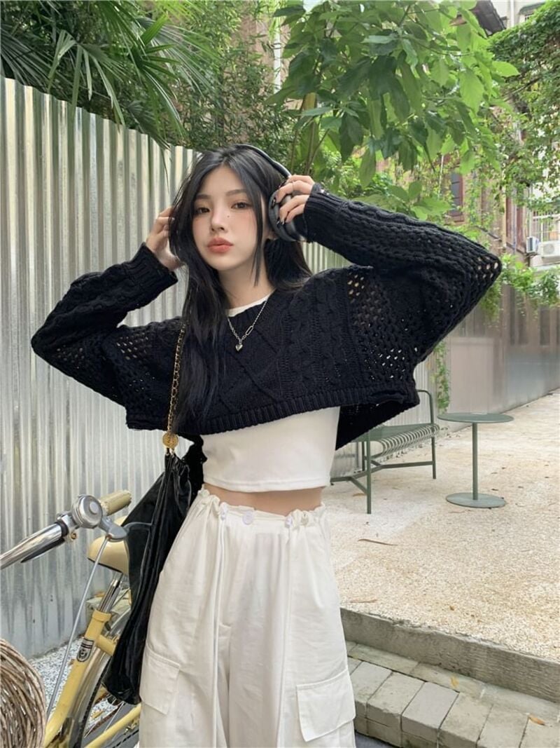 5 cách mix đồ chuẩn không cần chỉnh với áo len croptop