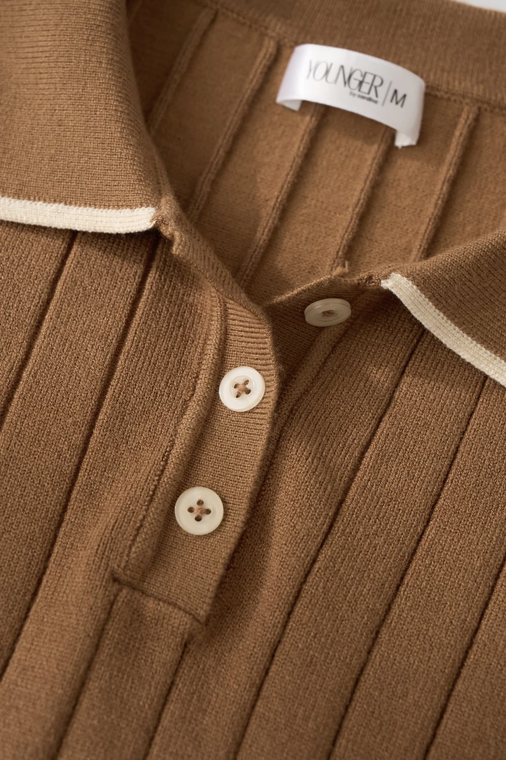 Áo len tay lỡ cổ polo phối viền