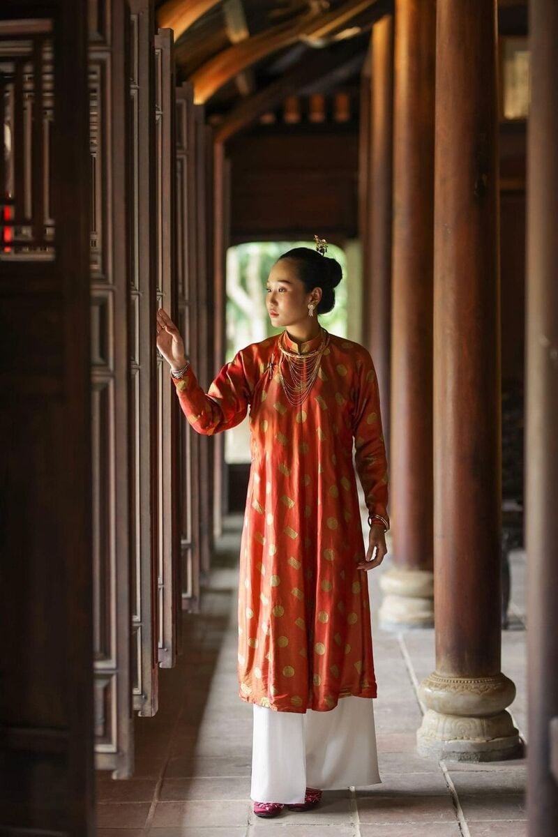 Áo ngũ thân là gì? Ý nghĩa và nguồn gốc của áo dài ngũ thân