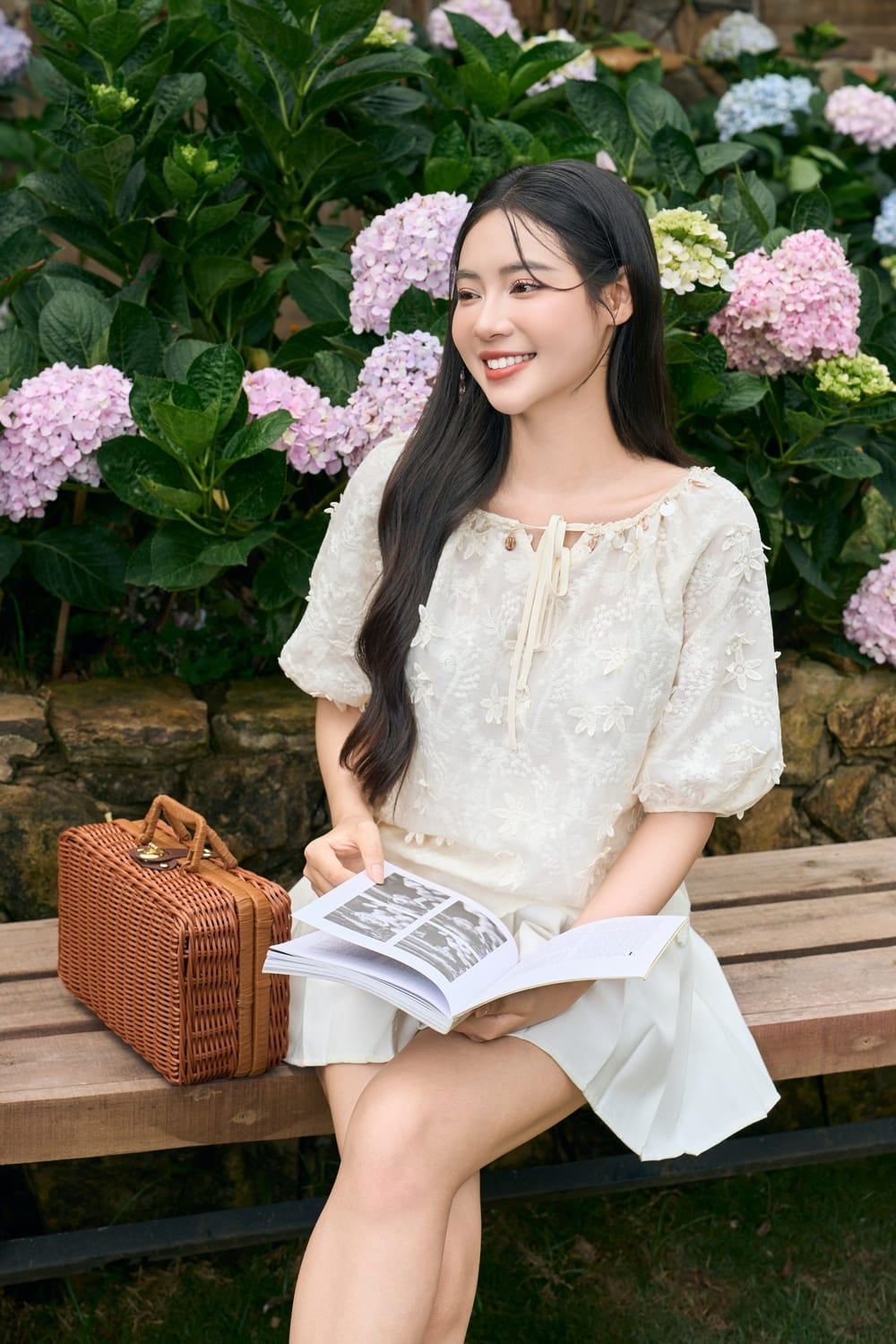 Áo cách điệu đầy cá tính