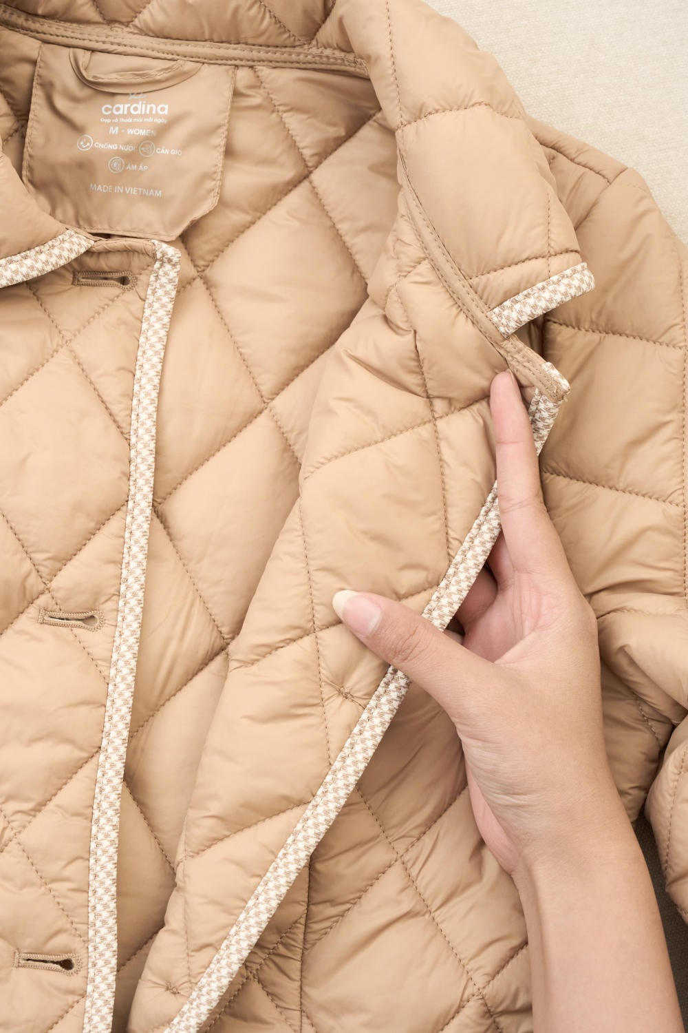 Áo phao gió nữ lõi bông siêu nhẹ dáng lửng Vera