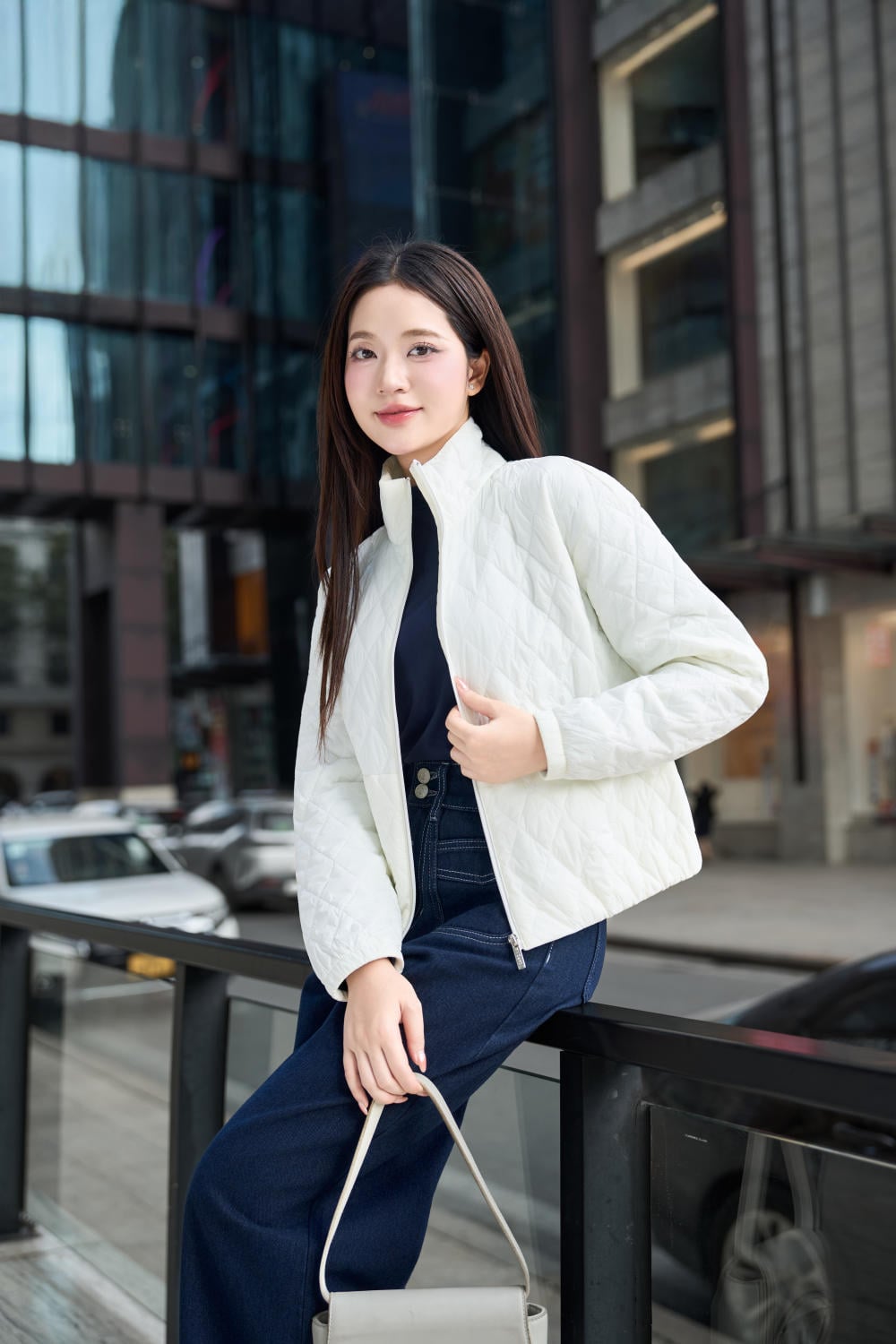 Áo phao nữ vải gió cao cấp dáng ngắn Cozy trần trám.