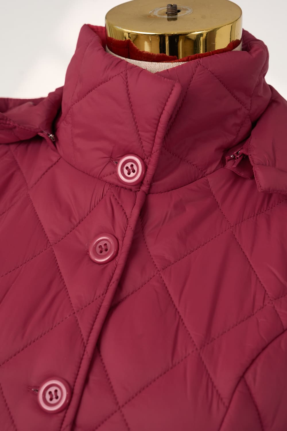 Áo phao nữ Cardina chần trám dáng ngắn có mũ