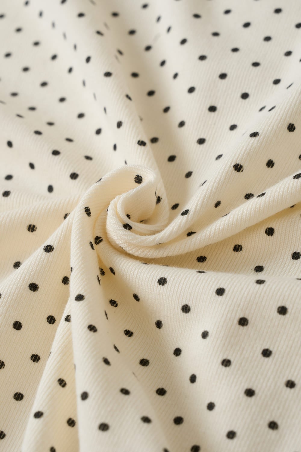 Áo phông Cotton Zip phối viền cổ tròn họa tiết chấm bi