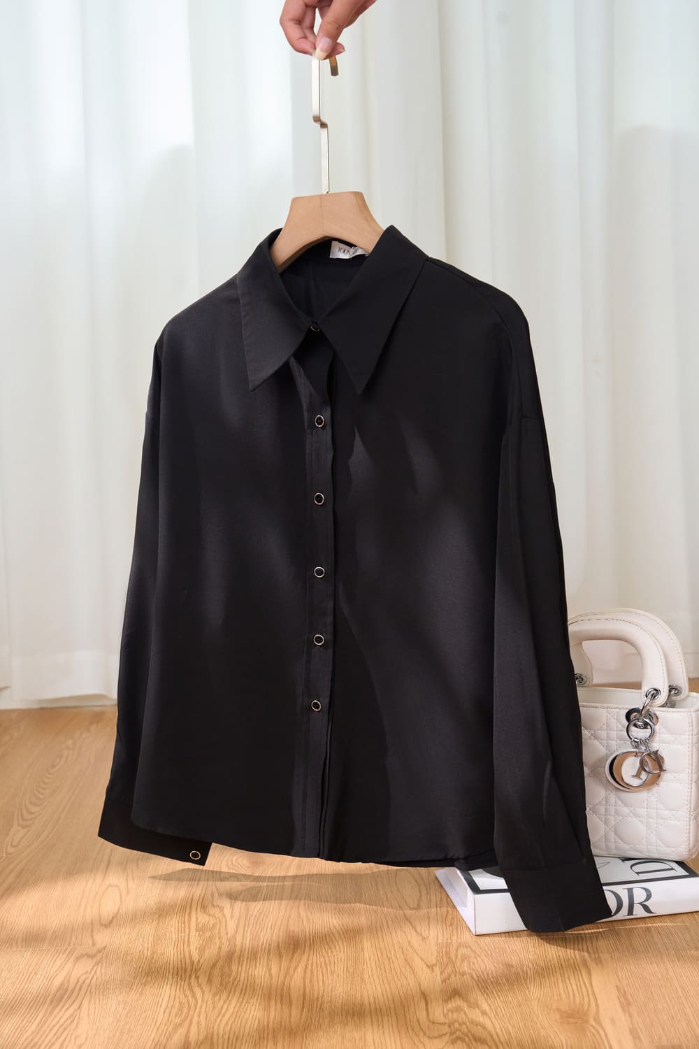 Áo sơ mi nữ Cardina vải thô tuyết cổ Đức dài tay dáng suông