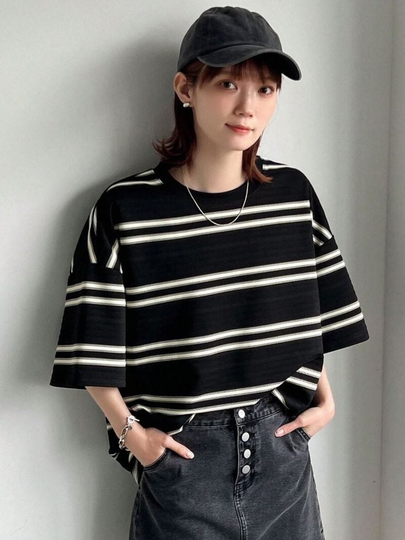 áo sọc đen trắng
