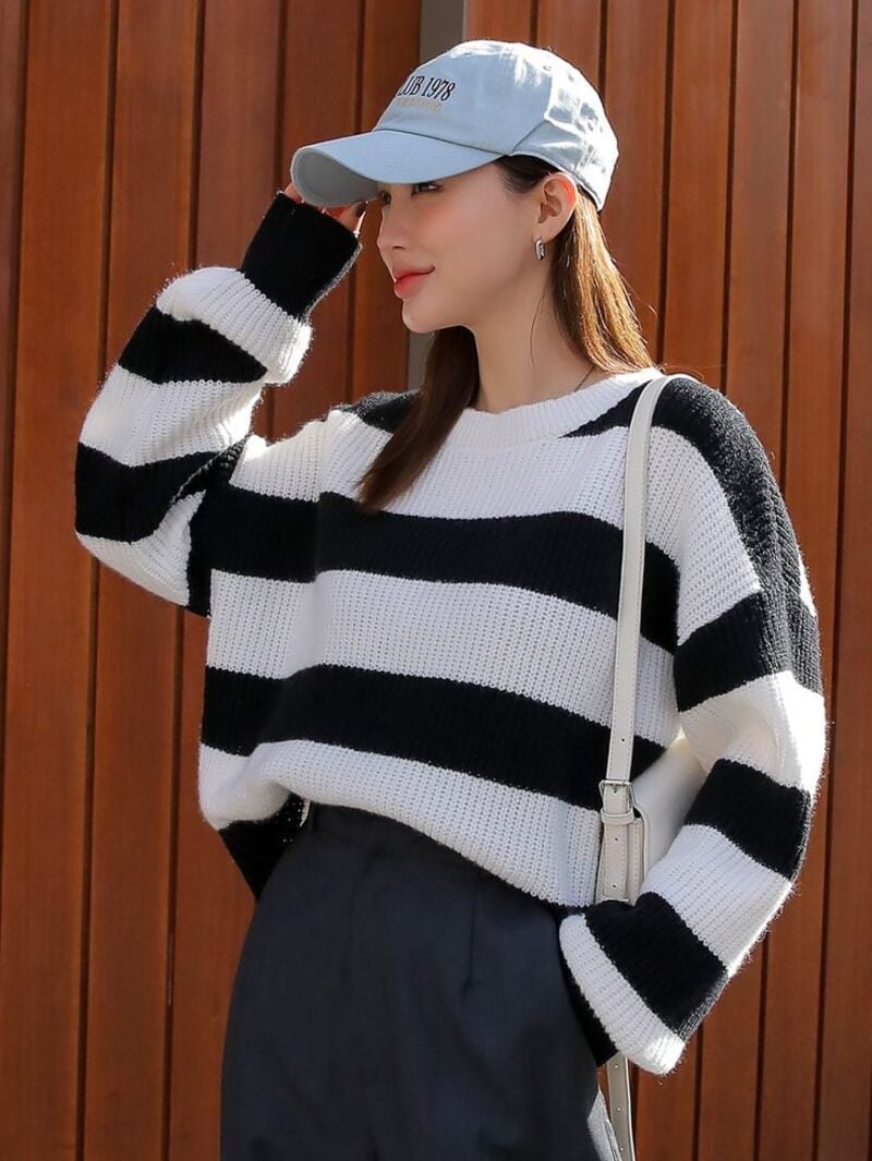Áo sọc đen trắng