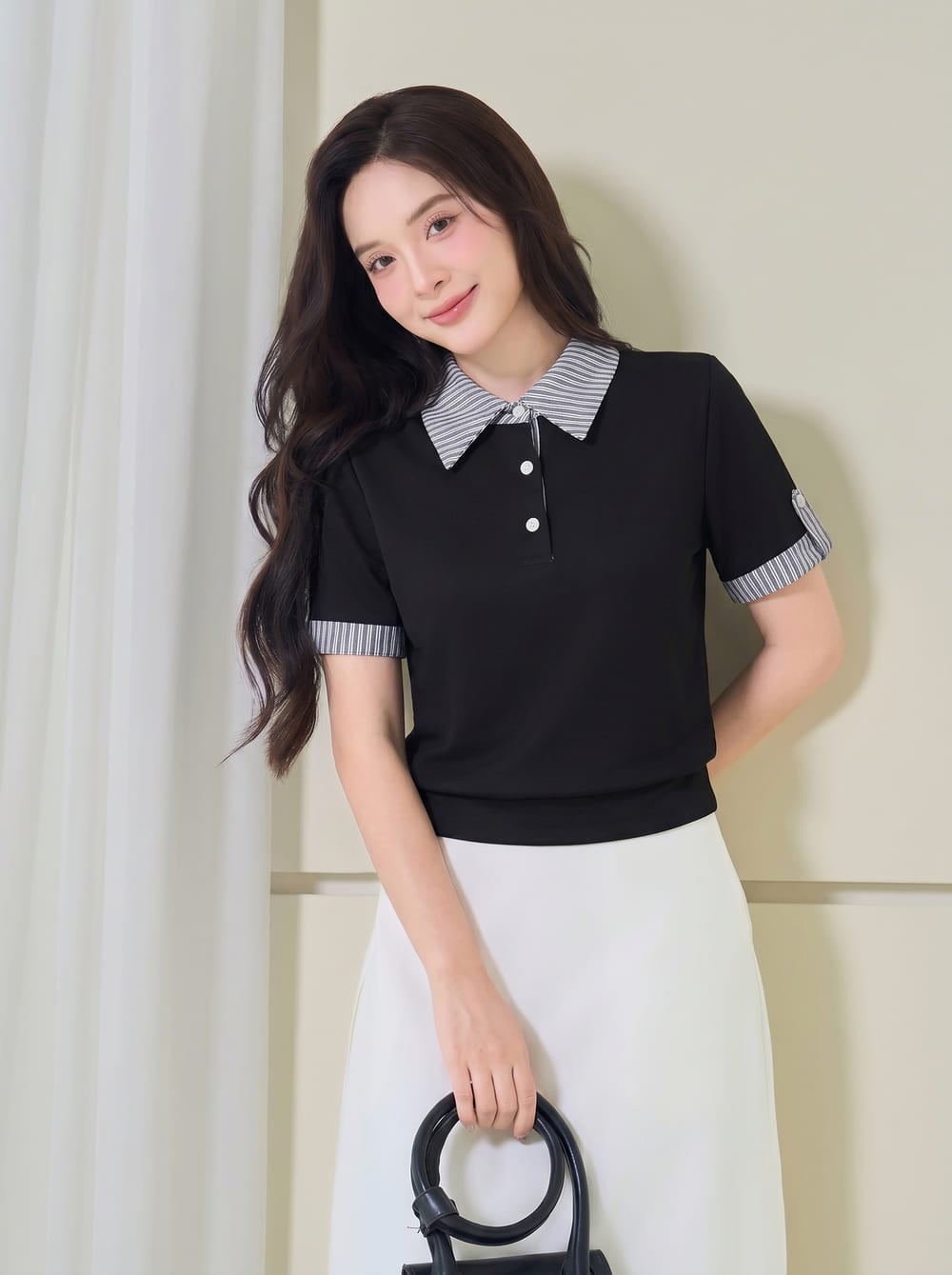 Áo polo tay cộc có phối lơ vê cá tay