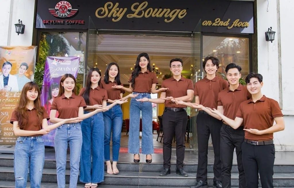 áo thun đồng phục có cổ
